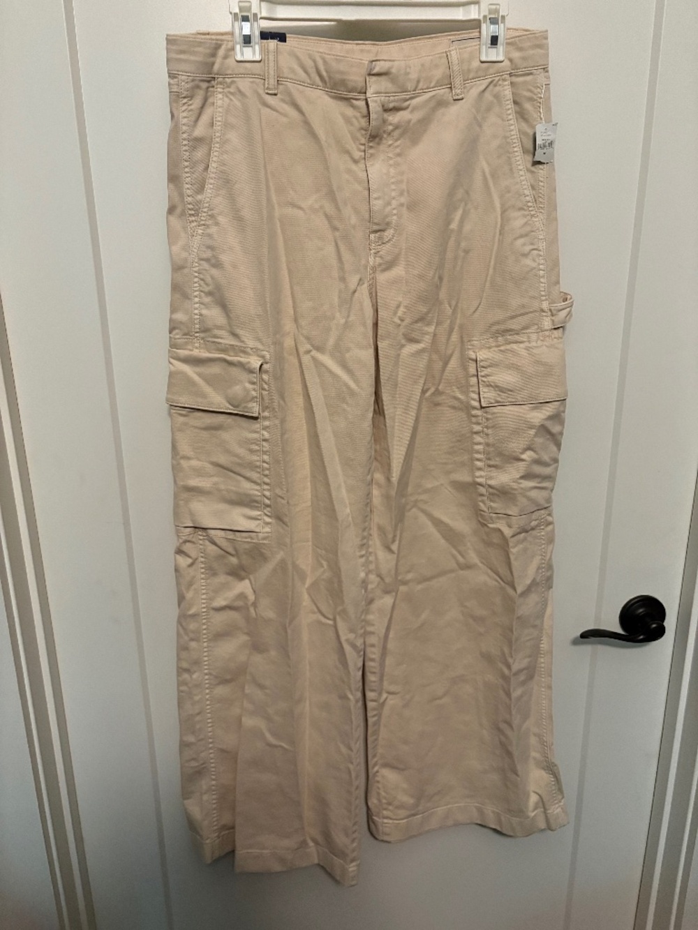 Gap baggy cargo style pants